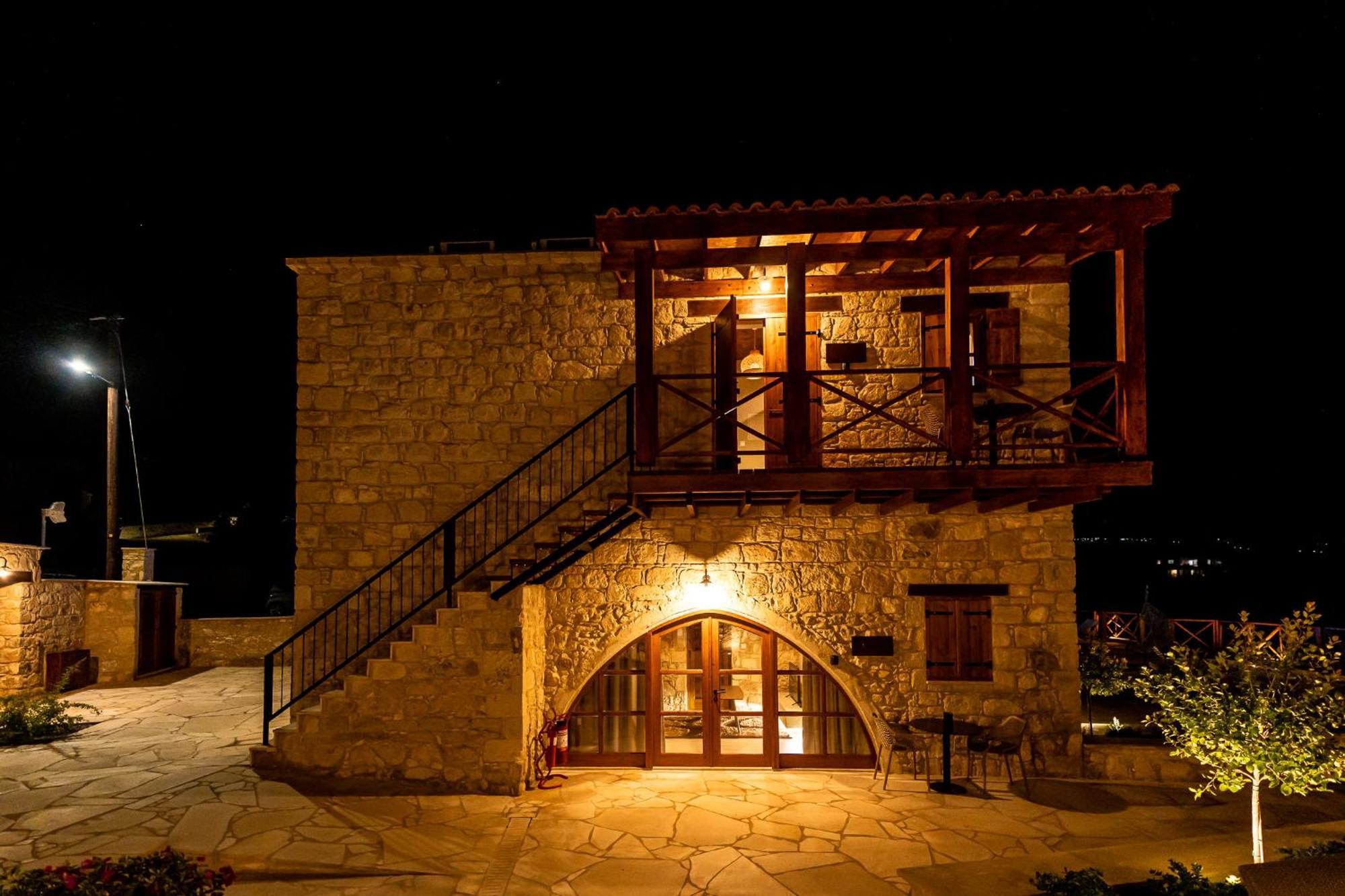 Harma Traditional Boutique Suites Paphos Eksteriør billede