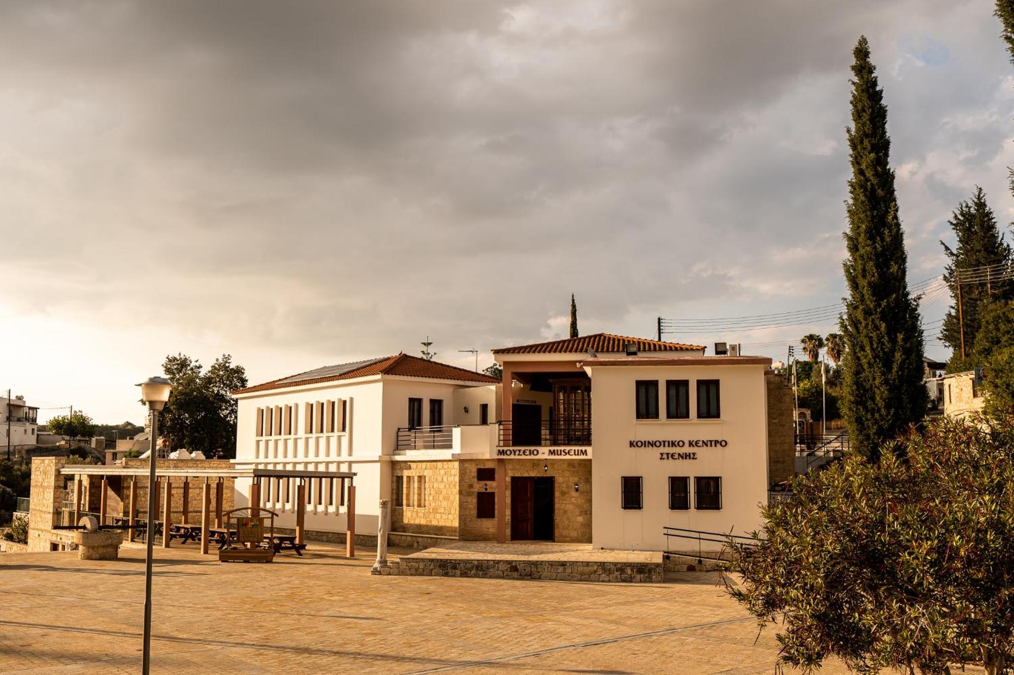 Harma Traditional Boutique Suites Paphos Eksteriør billede
